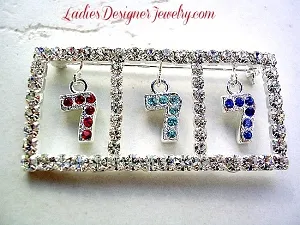 casinoslotmachinepin_rhinestonecasinoslotmachinepin_vintageslotmachinepin_slotmachinebrooches_ladiesdesignerjewelry_gamblingpins