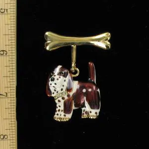 bassethounddogbrooch_vintagebassethounddogpin_rhinestonebassetdogpin_rhinestonebassetdogbrooch_swarovski_ladiesdesignerjewelry_vintagedogpins