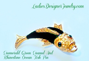 Emerald Green Enameled Bass Fish Pin Pave Daimond Rhinestone Brooch, Ocean Fish Figural Pin Broach 9V3, Vintage Gold-Plate Pave Diamond Crystal Rhinestone Jumping Bass Fish Pin Brooch - Figural Handpainted Fish Pin Brooch Sealife Ocean Jewelry