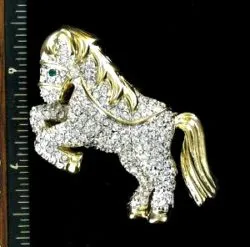 horsepins_rhinestonepins_rhinestonebrooches_ponypins_ponypins_westernpins_equestrianpins_kentuckyderbypins_broochforhorseraces_womenshorsepins