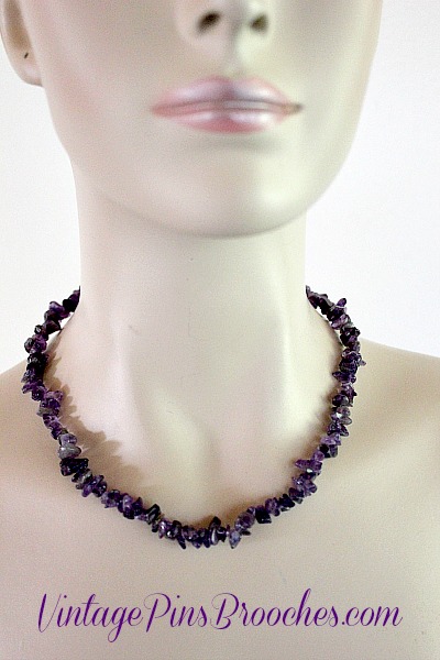 Vintage Purple Amethyst Quartz Chip Necklace, Purple Amethyst Crystal Gemstone Necklace Necklaces, Ladies Designer Jewelry, Women's Estate Necklaces