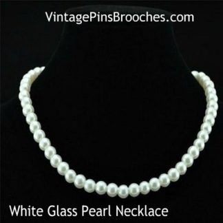 Classic White Glass Pearl Necklace, Pearl Necklaces Wedding Bridal Clothing Dress Accessory Brides, Vintage Pins Brooches, Ladies Women's Designer Fashion Bridal Wedding Jewelry Necklaces